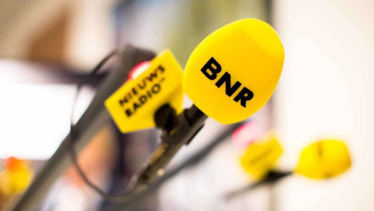 verschillende-kranten-en-op-de-radio