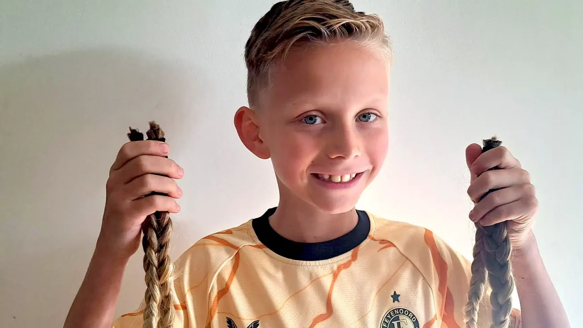 Kyan (9) spaart zijn haar voor een ander